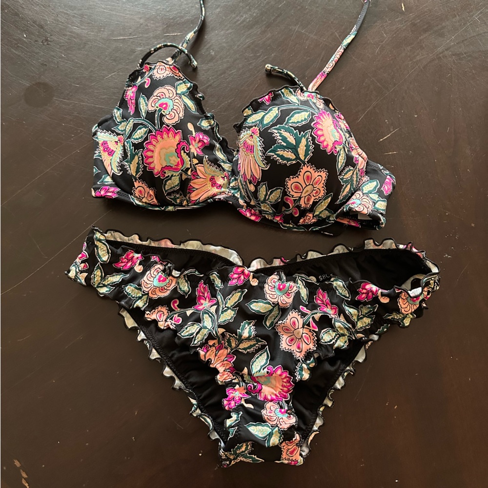 Target Bikini 34C top. M bottom